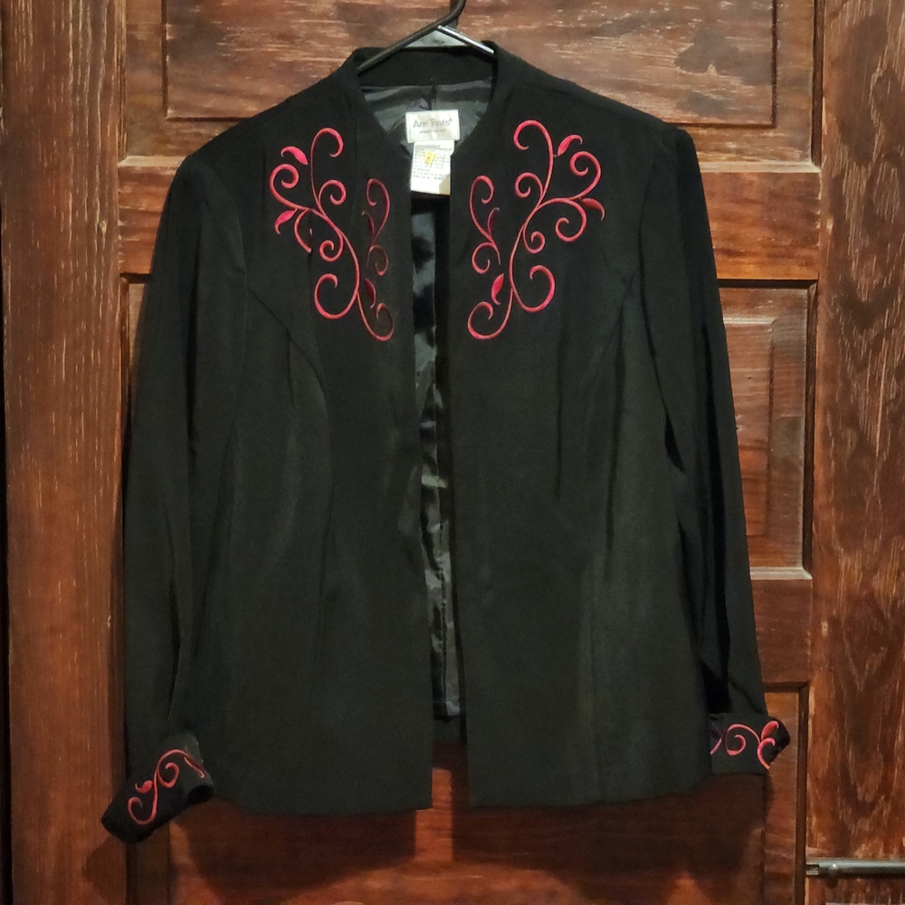 Vintage Ann Travis Black Collarless Blazer with Red Embroidery Size 16W Petite - Picture 5 of 15
